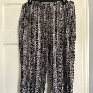 Mid calf pants